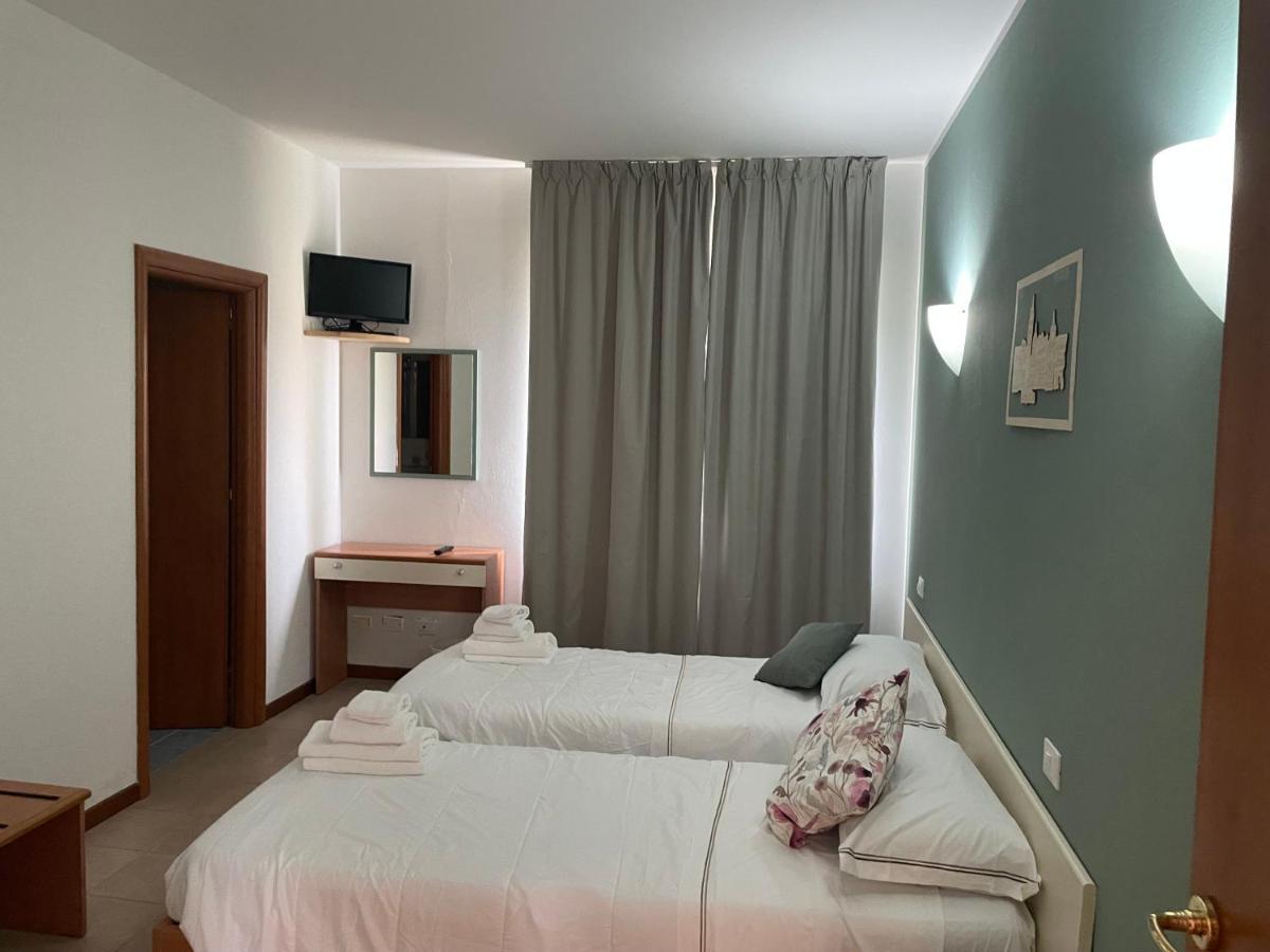 Sportland Hotel Colle Val D'Elsa Exterior photo
