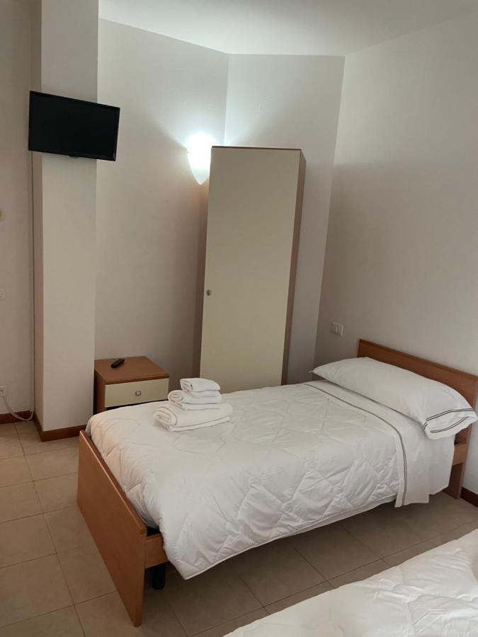 Sportland Hotel Colle Val D'Elsa Exterior photo